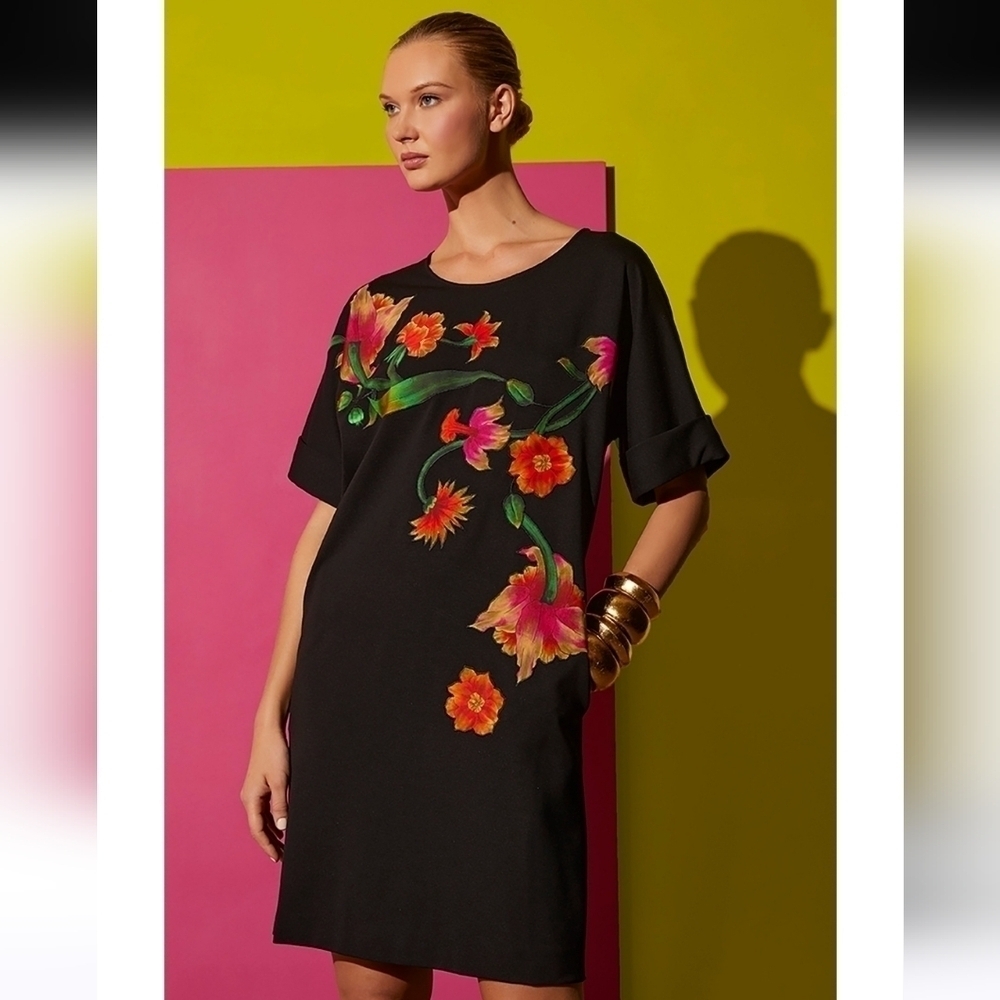 Natori Lightweight Black Ponte Floral Applique T-Shirt Dress Size Small - Picture 1 of 12
